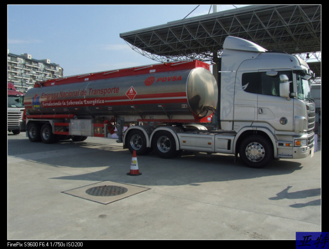 斯堪尼亚公路之王的由来,公路之王斯堪尼亚v88x8