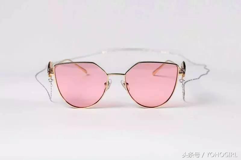 大一新生开学穿搭推荐,大一新生开学必备清单推荐