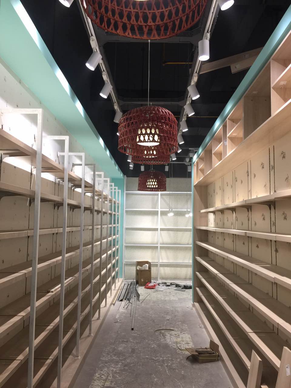 璐濊礉鎷夊缇庢櫙,璐濊礉鎷夊淇¢槼