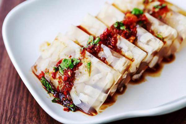 猪身上这部位原来是一剂良药,但很多人嫌弃它脏全给扔了!