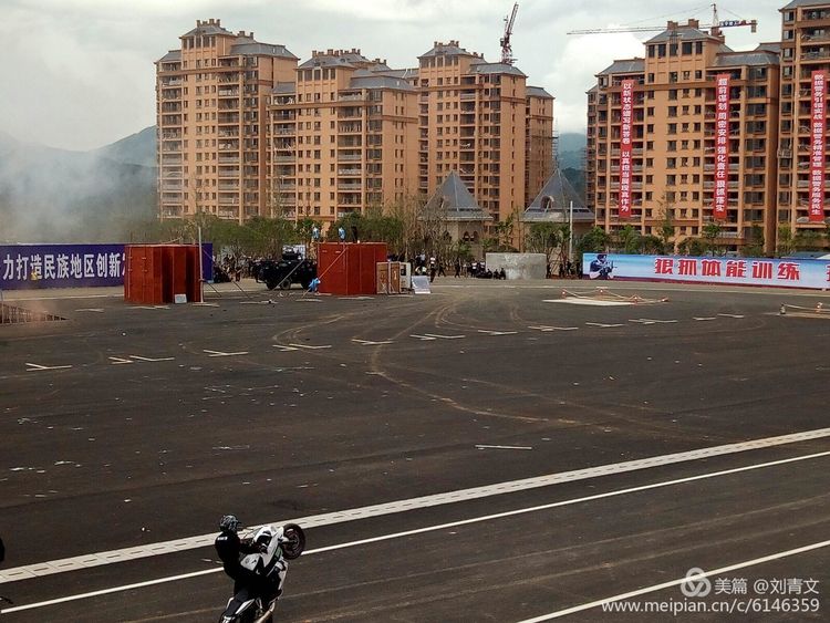 2019瓮安反恐演练,黔东南特警反恐演练视频