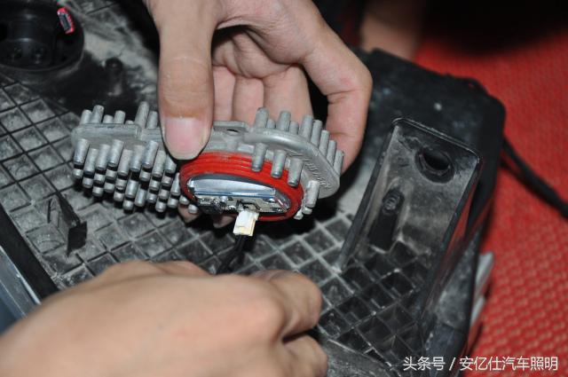 宝马x5用的什么透镜,宝马x5改四透镜大灯