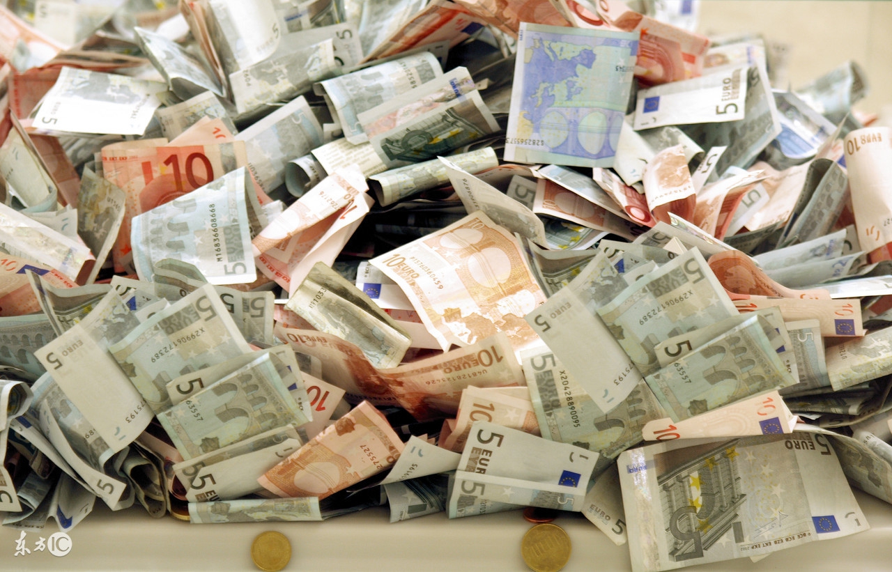 大学生创业点子1000字,大学生兼职创业100个金点子