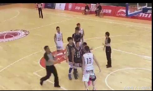 中国篮球斗殴和世界斗殴事件,篮球史上最严重的群殴事件