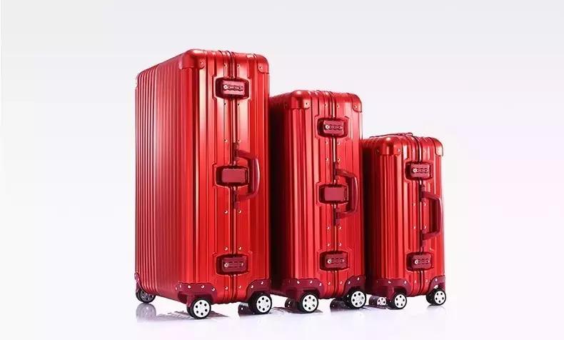 夏天出游行李箱推荐,最轻便的行李箱