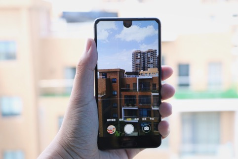 夏普aquosr2手机缺点,夏普sharpaquoss2评测