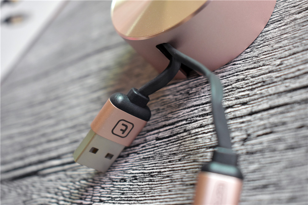 苹果原装数据线好还是图拉斯好,图拉斯苹果数据线2米