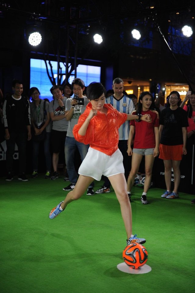 鐩樼偣鐙傜儹鍏虫敞涓栫晫鏉殑鍗佸ぇ濂虫槦,鐜板満鐪嬩笘鐣屾澂瓒崇悆鐨勫コ鏄庢槦