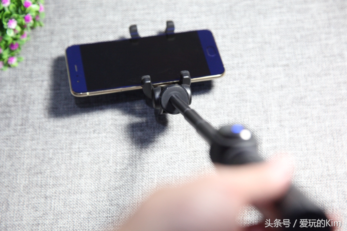 小米蓝牙支架自拍杆使用方法,小米手机支架三脚架自拍杆一体