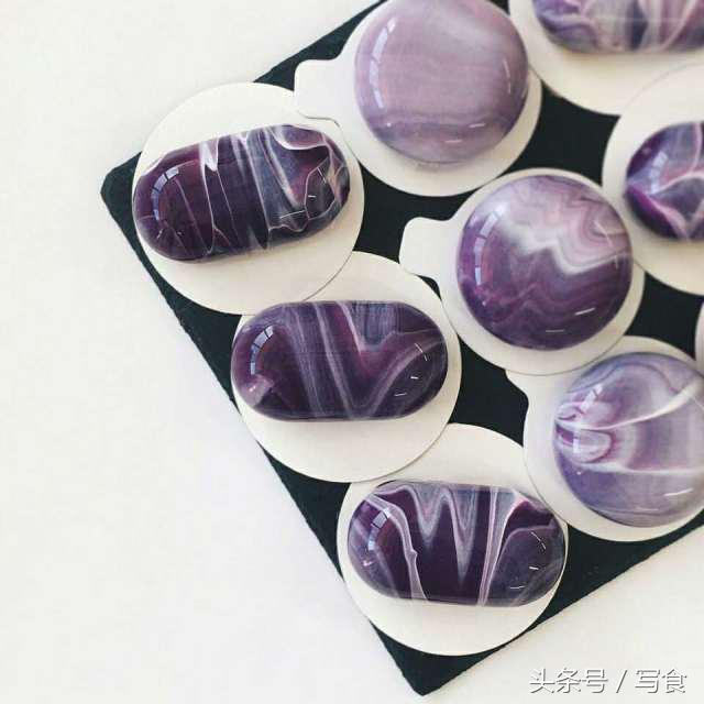 慕斯真的很好吃吗,你们都爱吃甜品吗