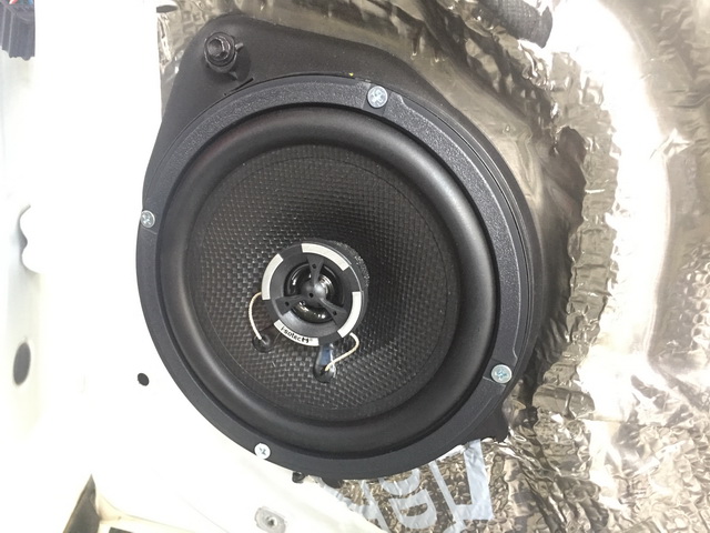 想要简单却又不甘平凡？雪佛兰迈锐宝丹拿232音质惊艳你的听觉