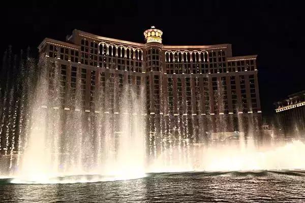 拉斯维加斯！永远无法“说不”的美国不夜城！