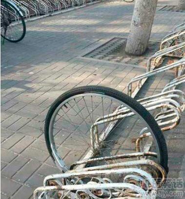 我跟老婆几个月每天以泪洗面，直到我当爸爸才恍然大悟