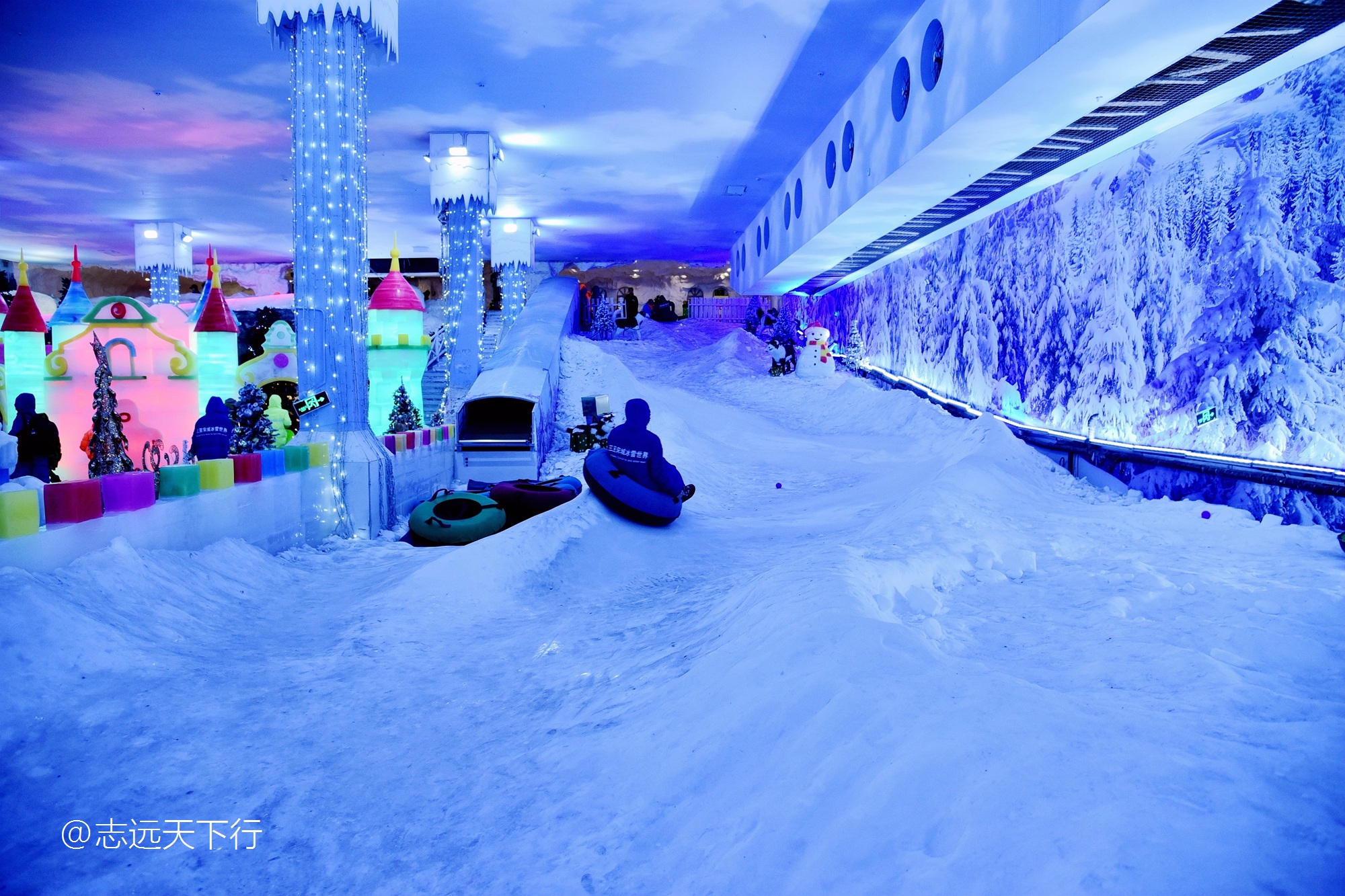 最美的女童海南,最美的小女生去游乐场玩