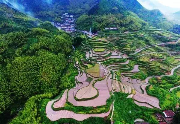 因为一句话恋上一座城,因为一个人恋上一座城