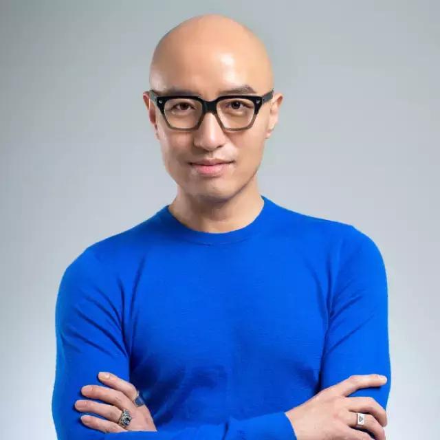 这位镇长下令禁止异性恋？陈奕迅谈女儿：爱男爱女都OK