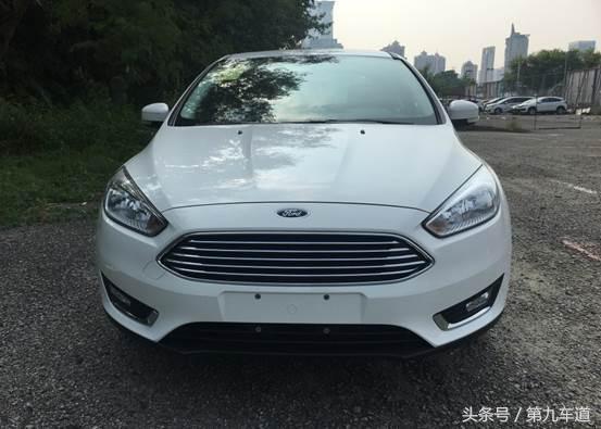 长安福特福克斯怎么看油耗,福特福克斯如何看发动机