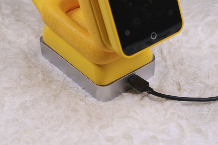 耳机带屏幕,耳机带液晶显示屏