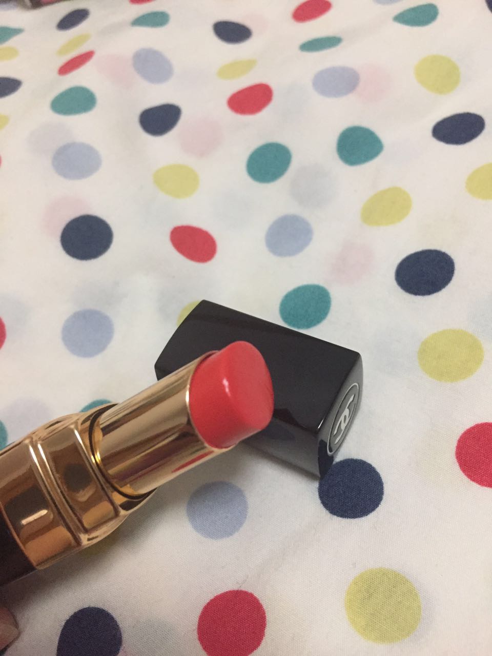 第一次约会送口红合适吗,谈恋爱用什么口红才好看