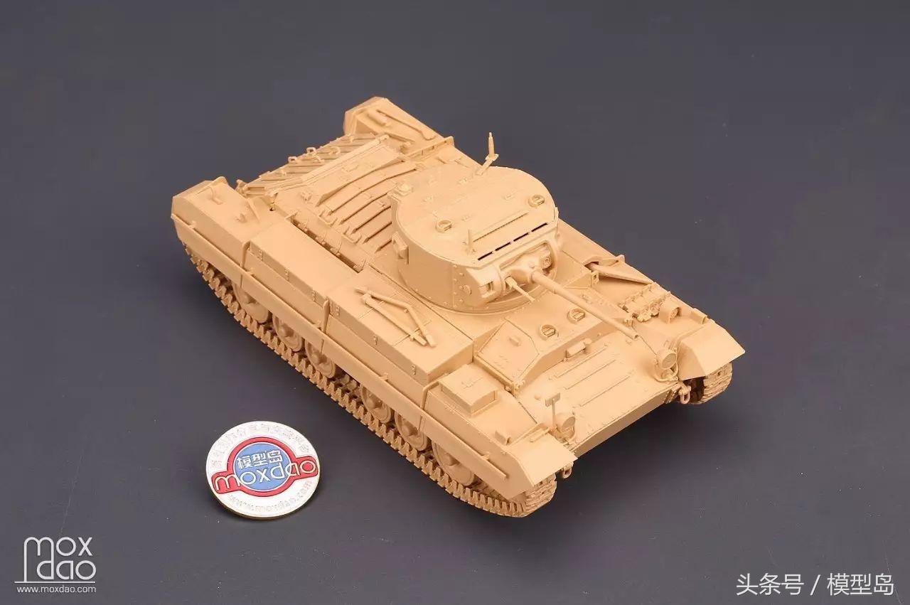 田宫新品35352圣瓦伦丁战车|板件评测