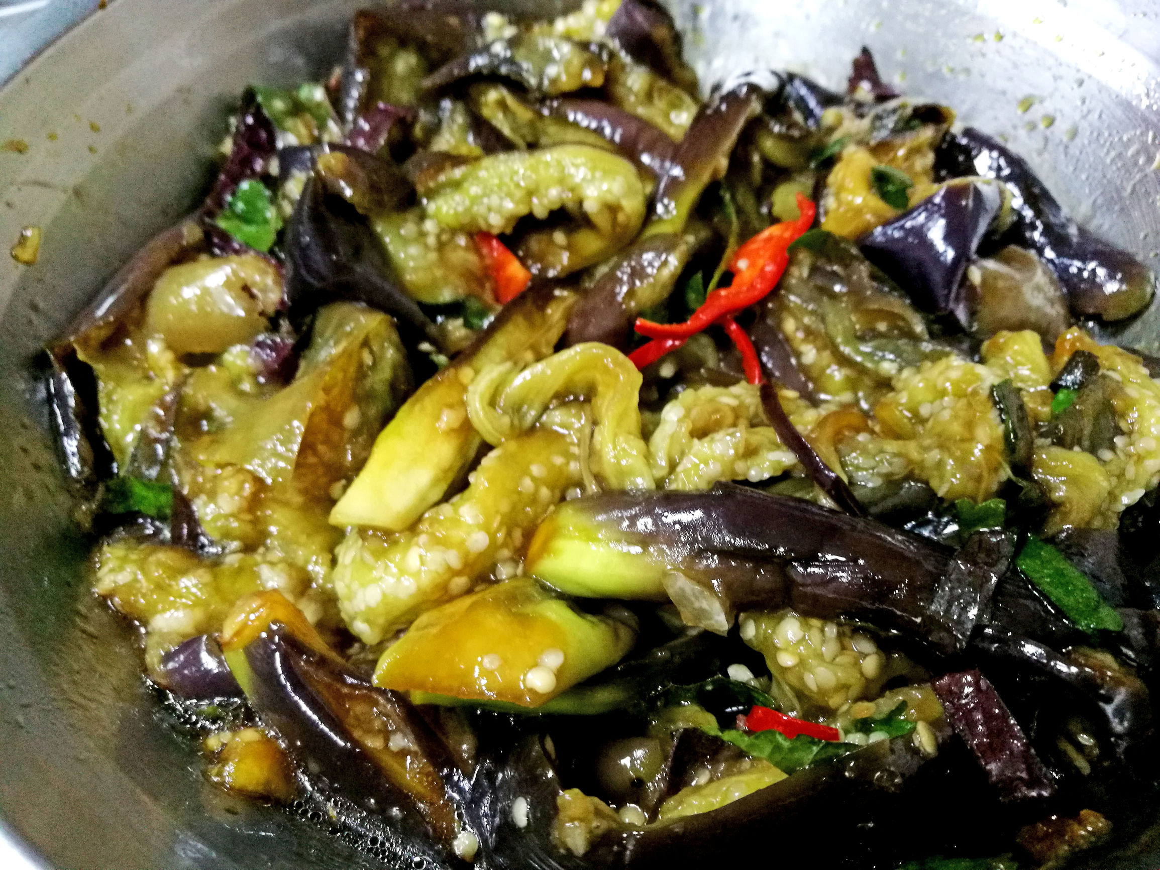 烧茄子无需油炸上锅蒸,烧茄子不过油蒸十分钟