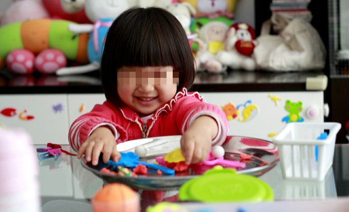 玩彩泥中毒症状,玩彩泥玩中毒了怎么办