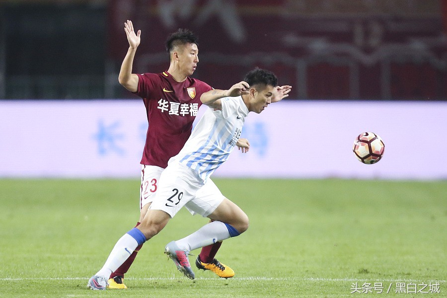 中超新军踢疯了2场狂轰10球,中超豪门半场狂丢四球