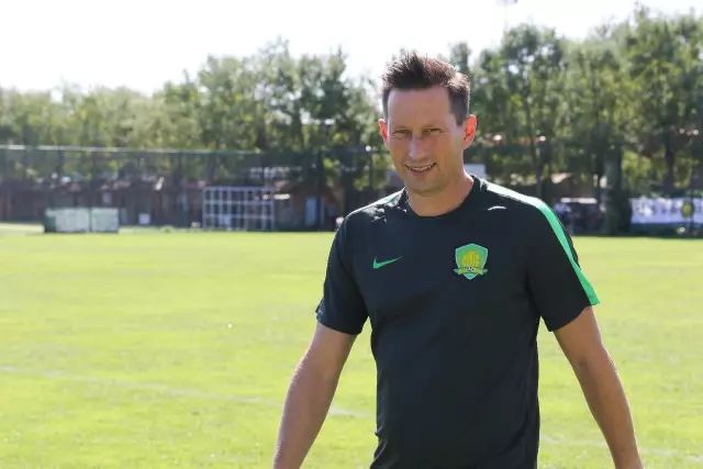 李翰博十佳球视频,北京国安李翰博上海上港