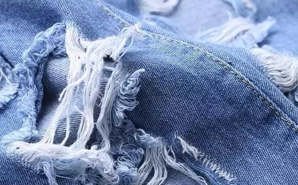 破洞牛仔裤越来越大,牛仔裤破洞拉丝断了怎么补
