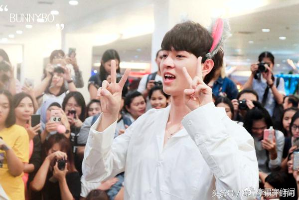 泰国时尚圈新晋宠儿神哥GxxodItthipat轻松驾驭百变造型