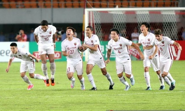 不怕死敢打必胜,俄超胡尔克任意球