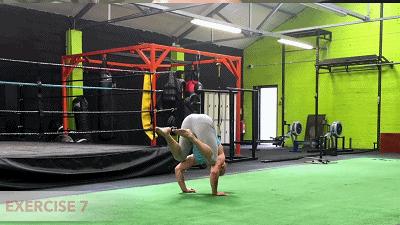 10秒倒立教学新手入门,倒立撑教学新手入门