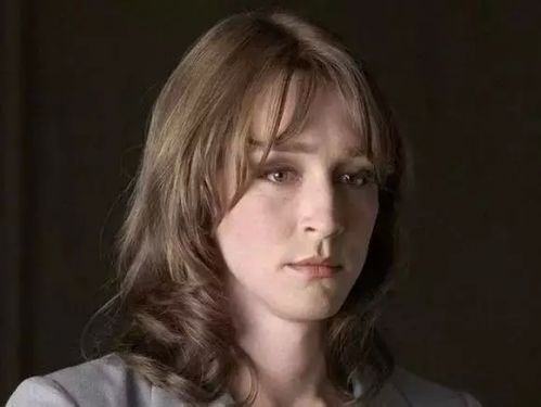 盘点|欧美电影里那些经典的“男扮女装”角色