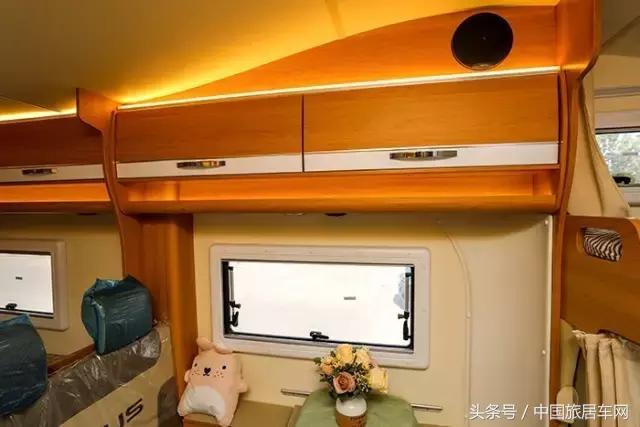 上汽大通maxusrv80型房车原厂,大通rv80b型房车原厂