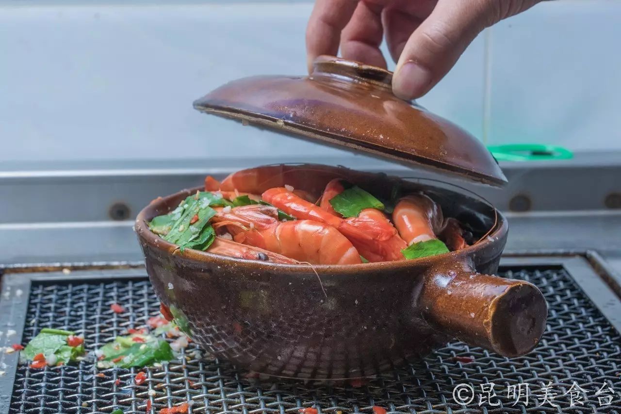 昆明每天蘸水500份的羊肉馆,昆明排名前十烧烤