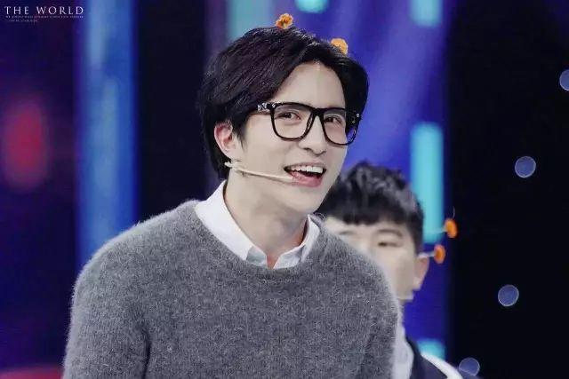 薛之谦能不能认真一点,薛之谦不能错过任何一个梗