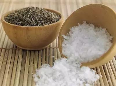 白发突然增多小心硬化,白发变黑发吃什么维生素