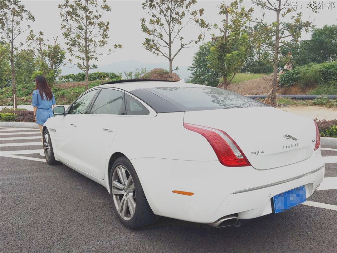 2013款捷豹xjl3.0t商务版油耗多少,捷豹xjl是bba吗