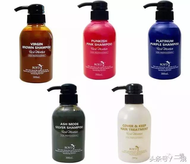 如何评价李宇春的先锋感时尚造型,李宇春怎么打扮都像中性人