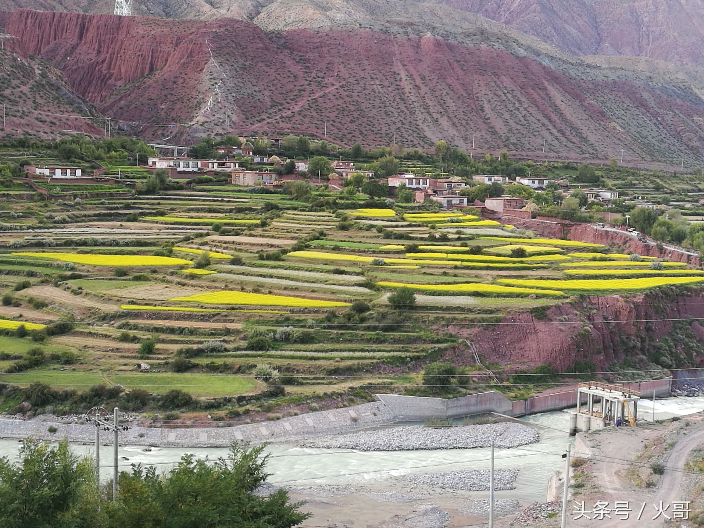 西藏林芝波密姑娘,路过林芝