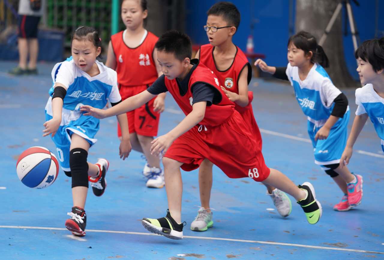 孩子们的节日活动,第七届百队杯青少年篮球赛