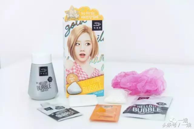 如何评价李宇春的先锋感时尚造型,李宇春怎么打扮都像中性人