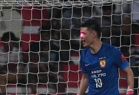 上港足球队员互相埋怨,恒大对上港盘外招