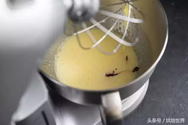 爆浆红丝绒蛋糕卷,颜值与口感并存的橙香蛋糕卷