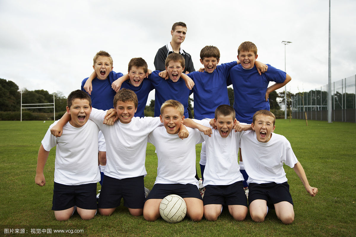 五人制足球业余比赛怎么踢,五人制足球怎么才能踢得更稳