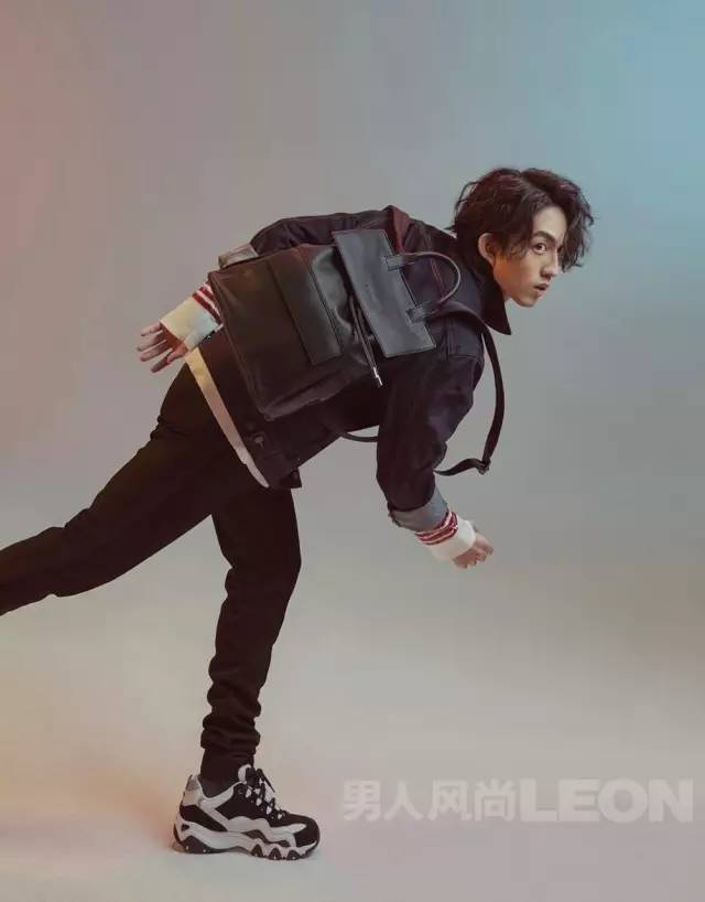 杨幂同款斯凯奇熊猫鞋,斯凯奇明星同款鞋杨幂