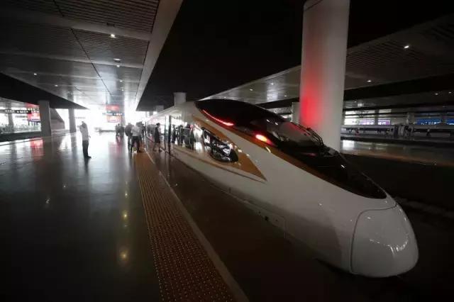 本周四！7对时速350公里的“复兴号”来了（附时刻表）