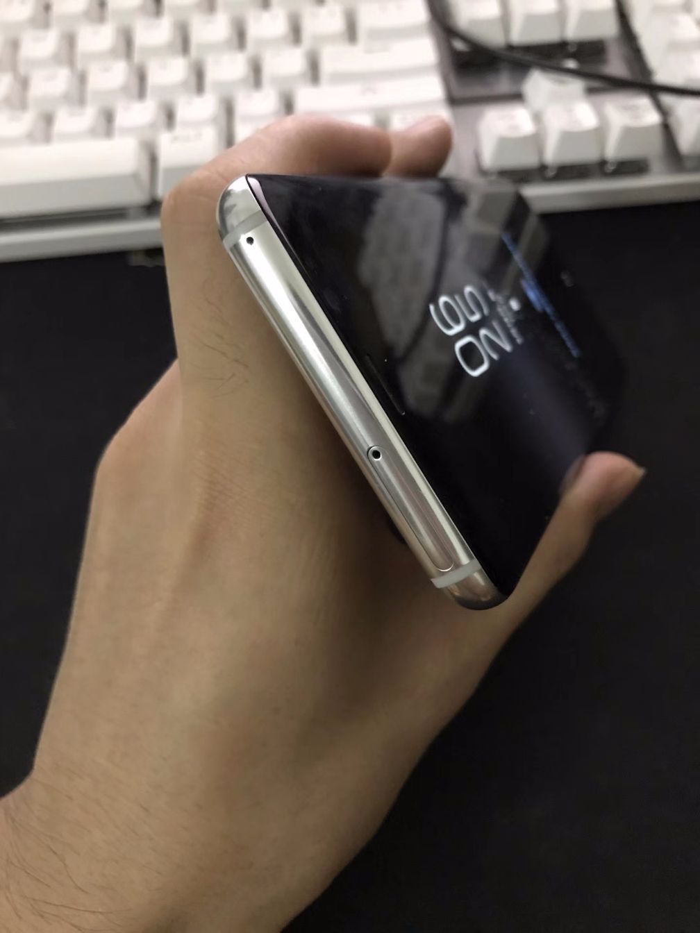 三星s8二手开箱,三星galaxys8二手还值得买吗