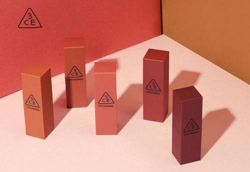 还在涂樱花唇？来个秋冬必入口红大盘点，最后还是姨妈色赢了！