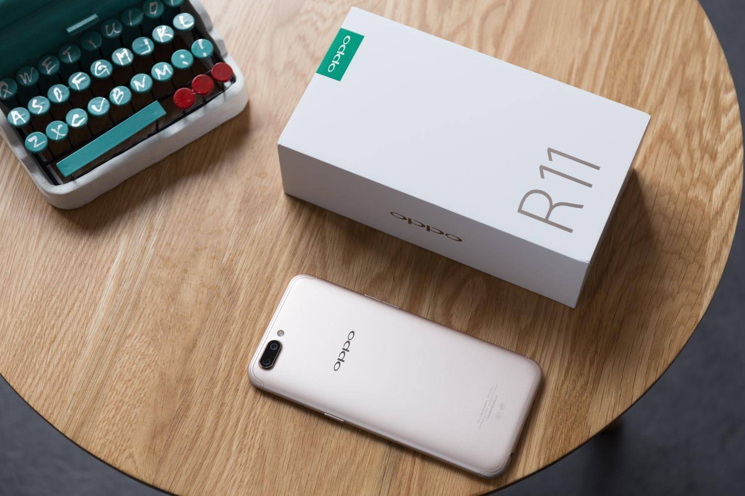 oppor11还值得入手吗,oppor11还值得购买吗